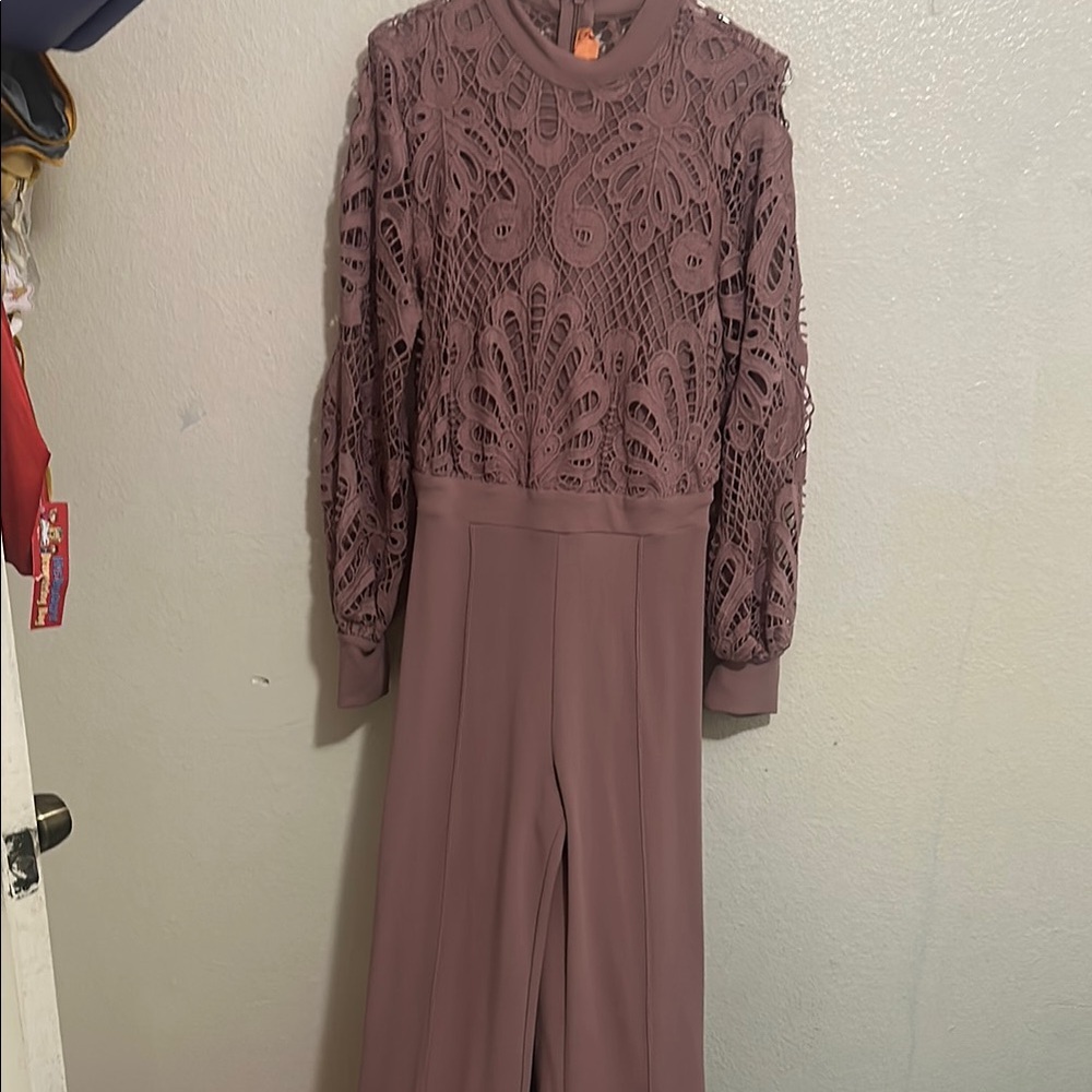 Elegant Lace Jumpsuit in Mauve